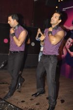 John Abraham, Akshay Kumar at Desi Boyz music launch in Enigma on 7th Nov 2011 (27).JPG