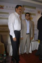 at DY Patil Awards press meet in Worli, Mumbai on 8th Nov 2011 (101).JPG