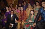 Dharmendra, Aditya Redij on the sets of serial Preeto in Powai on 9th Nov 201_1 (46).JPG