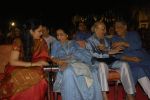Asha Bhosle at a Marathi concert to pay tribute to Yashwant Dev in Sathaye College on 10th Nov 2011 (14).JPG