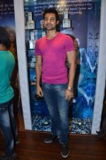 Hanif Hilal at Natasha Shah_s Nature_s Co store launch in Infinity Mall, Malad on 10th Nov 2011 (90).JPG
