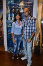 Raghu Ram at Natasha Shah_s Nature_s Co store launch in Infinity Mall, Malad on 10th Nov 2011 (76).JPG