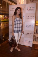 at Natasha Shah_s Nature_s Co store launch in Infinity Mall, Malad on 10th Nov 2011 (10).JPG