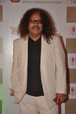 Hariharan at DY Patil Awards in Aurus on 13th Nov 2011 (118).JPG