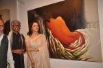 Hema Malini at Sudip Roy_s art exhibition in Jehangir on 14th Nov 2011 (53).JPG