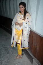 Raveena Tandon at children_s day celebrations in Mehboob on 14th Nov 2011 (4).JPG