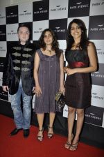 Genelia D_Souza, Gautam Singhania at Park Avenue new collection launch in Trident, Mumbai on 15th Nov 2011 (66).JPG