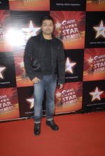 Himesh Reshammiya at Star Super Star Awards in Yashraj on 15th Nov 2011 (30).JPG