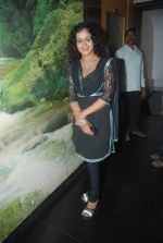 at Khoka Tilli Bhojpuri film song recording in Goregaon on 15th Nov 2011 (14).JPG
