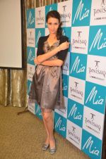 Alecia Raut at Tanishq showcases MIA collection in Andheri, Mumbai on 17th Nov 2011 (33).JPG