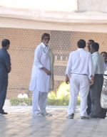 Amitabh Bachchan visit Ash at the Seven Hills Hospital on 17th Nov 2011 (11).JPG