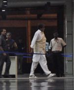 Amitabh Bachchan visit Ash at the Seven Hills Hospital on 17th Nov 2011 (8).JPG