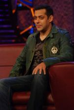Salman Khan on the sets of Big Boss 5 on 18th Nov 2011 (96).JPG