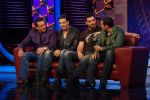 Sanjay Dutt, Akshay Kumar, John Abraham, Salman Khan on the sets of Big Boss 5 on 18th Nov 2011 (111).JPG
