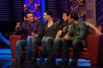 Sanjay Dutt, Akshay Kumar, John Abraham, Salman Khan on the sets of Big Boss 5 on 18th Nov 2011 (124).JPG