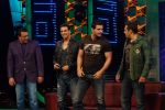 Sanjay Dutt, Akshay Kumar, John Abraham, Salman Khan on the sets of Big Boss 5 on 18th Nov 2011 (131).JPG