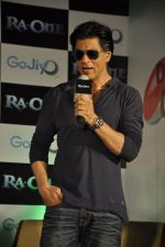 Shahrukh Khan meets gojiyo-raone contest winners in Taj Land_s End, Mumbai on 18th Nov 2011 (16).JPG