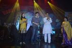 Urvashi Sharma, Shiney Ahuja at Manali Jagtap_s Umeed show for children in Rangsharda on 19th Nov 2011 (42).JPG