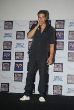 Akshay Kumar at the Desi Boyz promotions in Oberoi Mall on 25th Nov 2011 (56).JPG