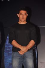 Aamir Khan at Rotaract Club of HR College personality contest in Y B Chauhan on 26th Nov 2011 (155).JPG