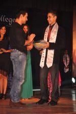 Aamir Khan at Rotaract Club of HR College personality contest in Y B Chauhan on 26th Nov 2011 (163).JPG