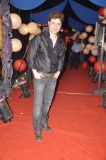 Shiney Ahuja at Zee Rishtey Awards in Andheri Sports Complex on 26th Nov 2011 (146).JPG