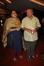 Supriya Pathak, Pankaj Kapur at Lang Gold Women premiere in Cinemax on 29th Nov 2011 (55).JPG