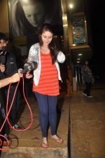 Kareena Kapoor watch The Dirty Picture in Pixion on 30th Nov 2011 (104).JPG