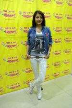 Anushka Sharma promote their film Ladies VS Ricky Bahl at 98.3 FM Radio Mirchi in Lower Parel on 1st Dec 2011 (60).JPG