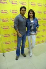 Anushka Sharma, Ranveer Singh promote their film Ladies VS Ricky Bahl at 98.3 FM Radio Mirchi in Lower Parel on 1st Dec 2011 (8).JPG