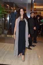 Shobha De graces Gucci preview at Trident, Mumbai on 2nd Dec 2011 (123).JPG
