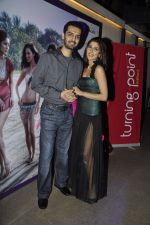 grace Simone_s collection launch at OPA in Juhu, Mumbai on 5th Dec 2011 (2).JPG