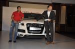 Salman Khan gets a new Audi Q7 in Taj Land_s End, Mumbai on 7th Dec 2011 (10).JPG