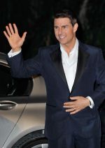 Tom Cruise at Mission Impossible 4 premiere in Dubai on 7th Dec 2011 (137).JPG
