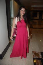 Smiley Suri walk the ramp for Nisha Sagar_s bridal show in Trident on 10th Dec 2011 (10).JPG