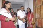 Shabana Azmi at Preksha Lal art exhibition in Kalaghoda on 13th Dec 2011 (13).JPG