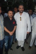 Kabir Bedi at Dev Anand_s prayer meet in Mehboob on 16th Dec 2011 (7).JPG