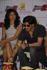 Priyanka Chopra, Shahrukh Khan at Don 2 Game Launch in Mumbai on 17th Dec 2011 (26).JPG