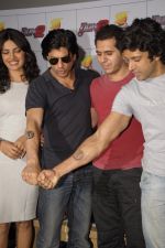 Priyanka Chopra, Shahrukh Khan, Ritesh Sidhwani, Farhan Akhtar at Don 2 Game Launch in Mumbai on 17th Dec 2011 (21).JPG