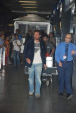 Saif Ali Khan snapped at international airport on 18th Dec 2011 (26).JPG