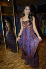 at Kavita Bhartia_s metalwork launch and Divya Mohta_s resort wear collection in Ogaan on 20th Dec 2011 (52).JPG