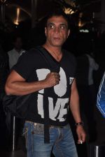 return after CCL cricket match in Airport, Mumbai on 20th Dec 2011 (42).JPG