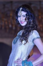 at Atharva College Indian Princess fashion show in Mumbai on 23rd Dec 2011 (57).JPG