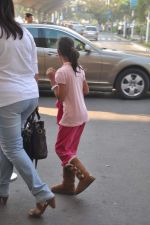 SRK_s daughter snapped at the domestic airport on 26th Dec 2011 (14).JPG