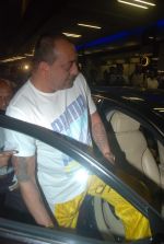 Sanjay Dutt snapped at airport as they enter Big Boss on 29th Dec 2011 (15).JPG