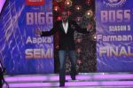 Sanjay Dutt On the sets of Bigg Boss 5 with Players star cast on 31st Dec 2011 (143).JPG