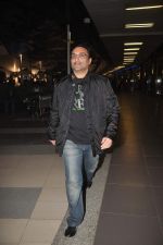 Aditya Chopra returns from their vacation on 2nd Jan 2012 (25).JPG