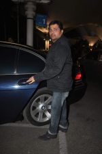 Himesh Reshammiya returns from their vacation on 2nd Jan 2012 (18).JPG
