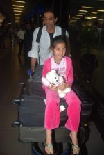 Arjun Rampal return from Dubai on 3rd Jan 2012 (26).JPG