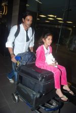 Arjun Rampal return from Dubai on 3rd Jan 2012 (28).JPG